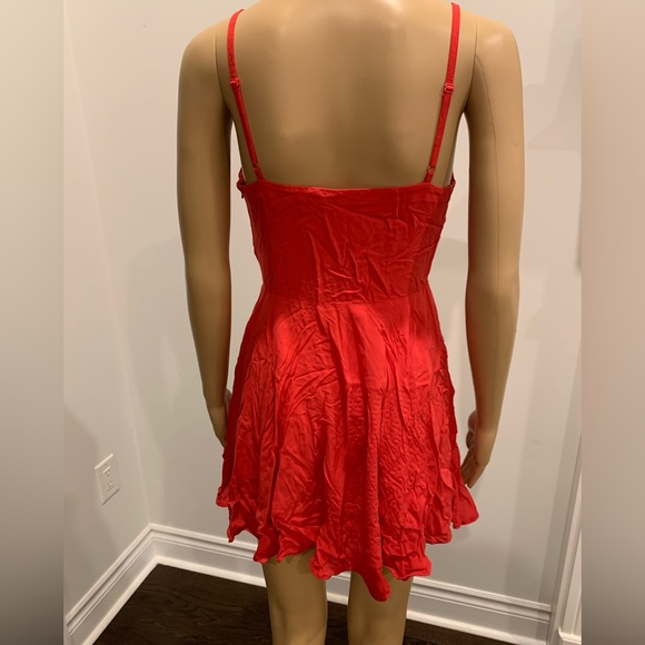 TALULA DRESS - Picture 2 of 4